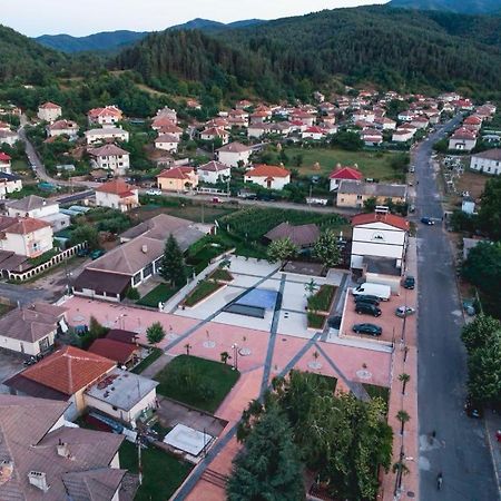 Бялата Къща Hotel Kirkovo  Kültér fotó