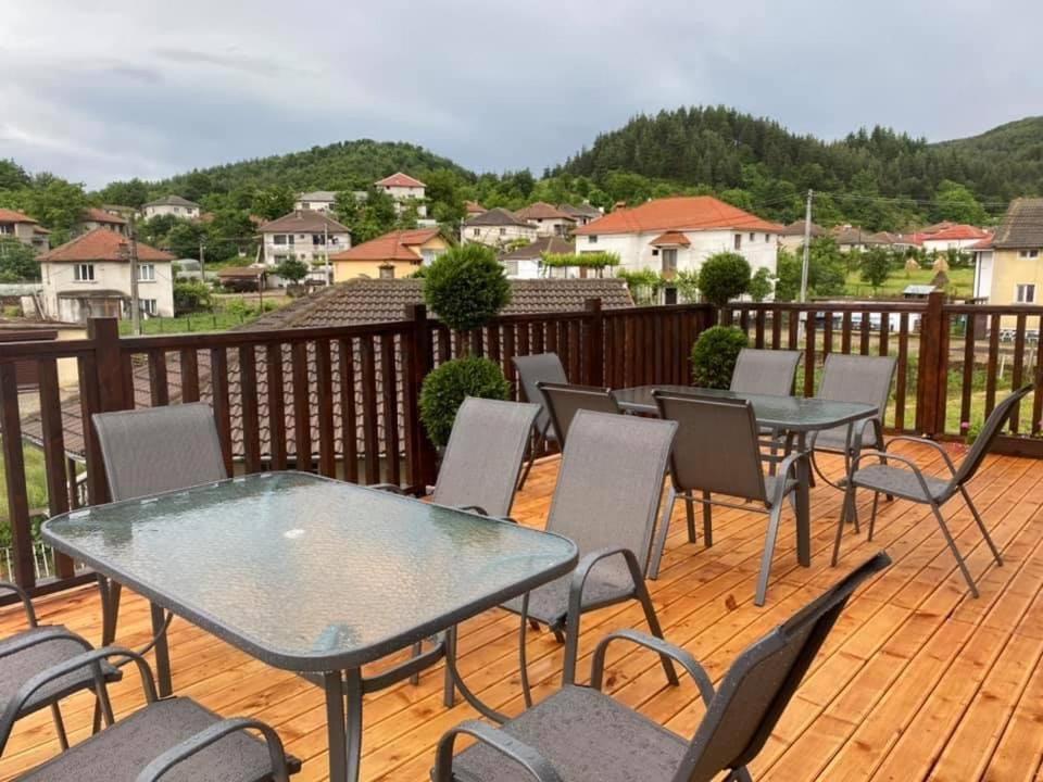 Бялата Къща Hotel Kirkovo  Kültér fotó
