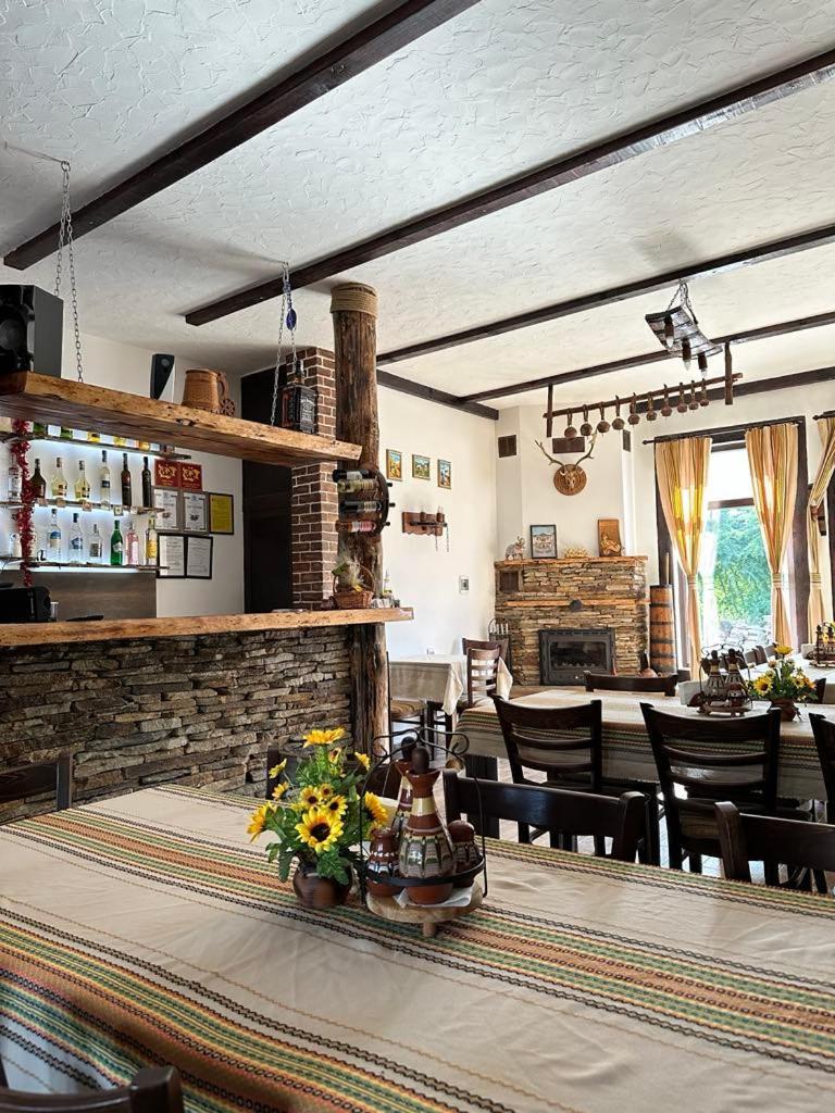 Бялата Къща Hotel Kirkovo  Kültér fotó